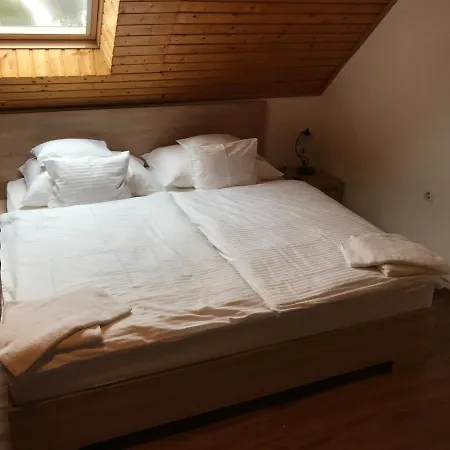Leander Ház 21 * Keszthely